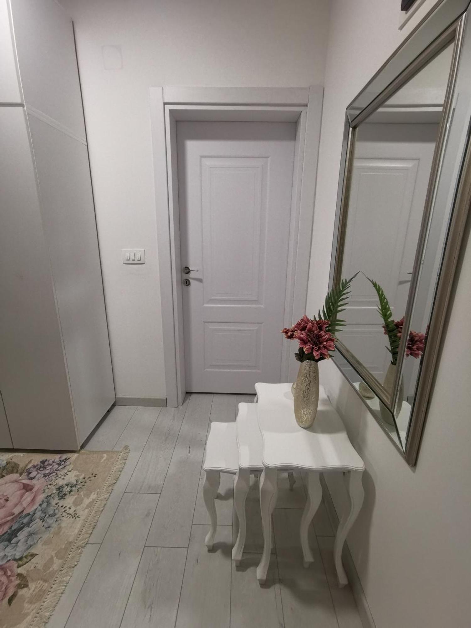 In Apartments Airport Mitrovici  Dış mekan fotoğraf